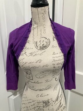 WHITE HOUSE BLACK MARKET PURPLE SHRUG SWEATER
